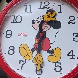 Vintage Lorus Quartz Mickey Mouse Wall Clock
